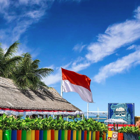 Old Man_2019-09-26 OLD MAN’S BALI on Instagram “Happy Independence Day ❤️ INDONESIA ?? ⁣ ⁣ The happiest moment today i[...]